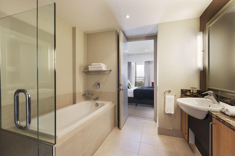 The Sebel Auckland Viaduct Harbour Hotel Eksteriør billede
